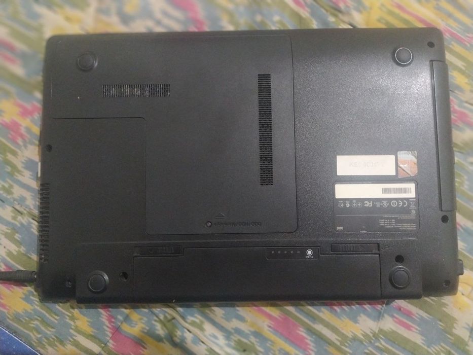 Noutbuk SAMSUNG professional windows bilan