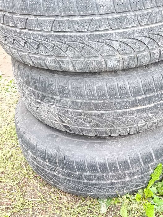 Зимни гуми петлас