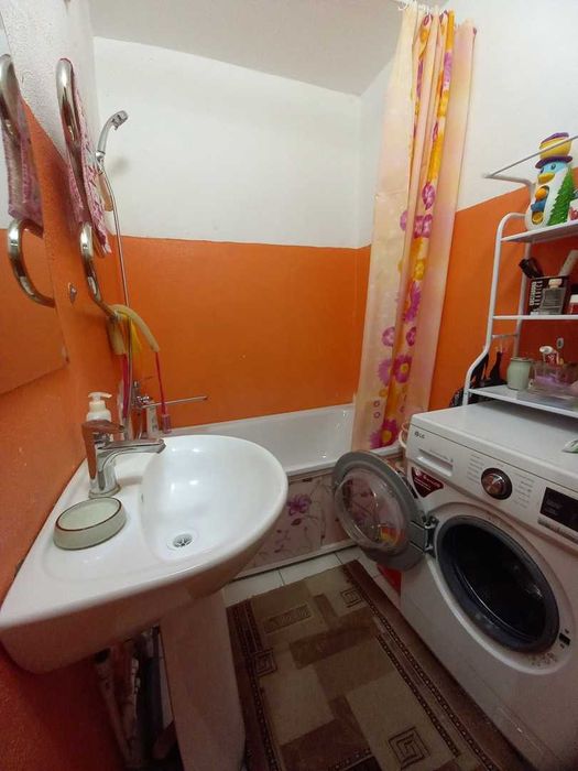ПРОДАМ  2 комнатную квартиру