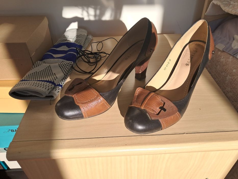 Женская обувь 40