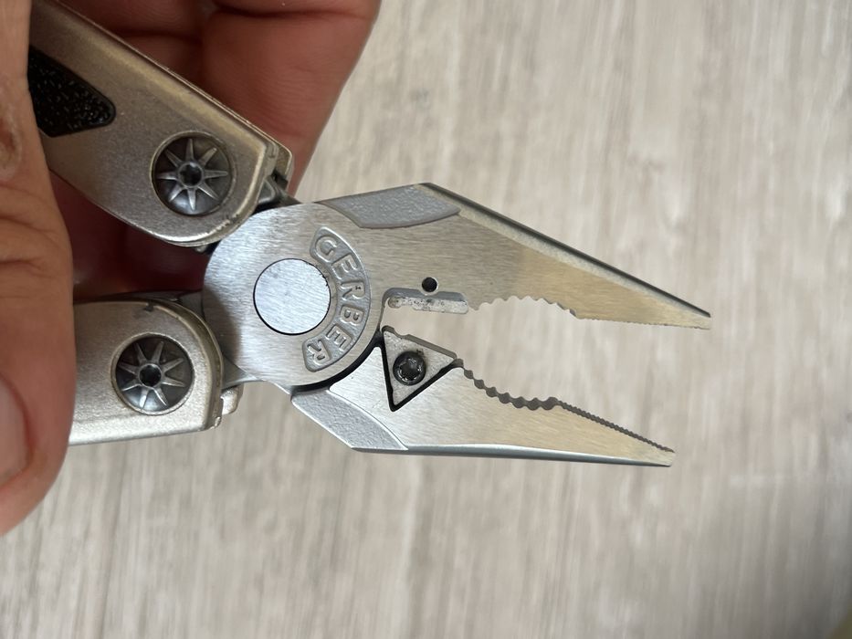 Multifunctional Gerber mp 800 legend