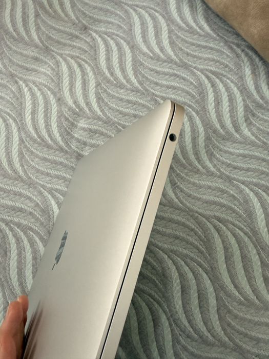 Macbook Pro “13 256Gb Intel Core i5 2020г