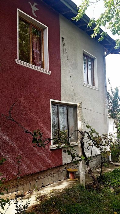 Продавам вила, къща в село Граница, област Кюстендил