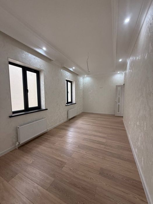 Ховли уй жой сотилади