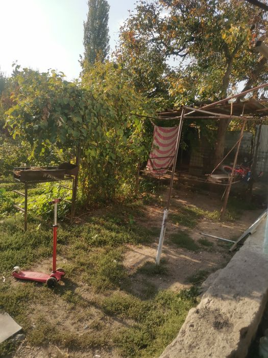 Продаётся  дача.