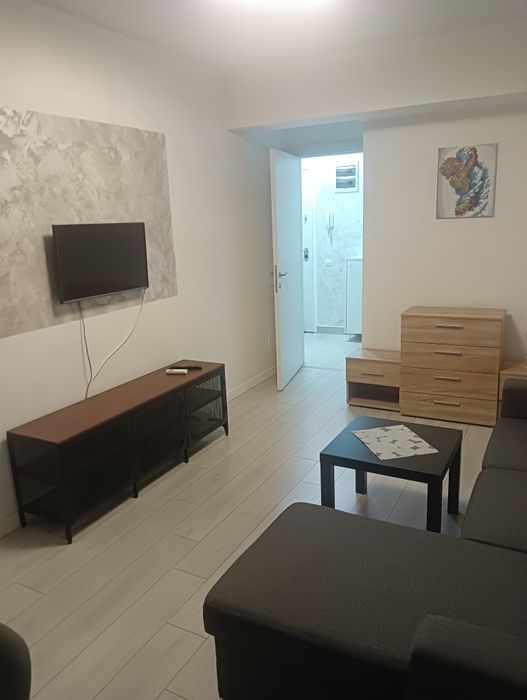 Garsoniera de inchiriat