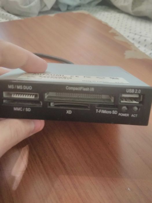 Универсальный картридер /продам