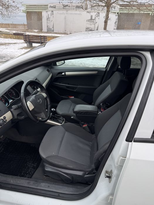 Vand Opel Astra H 1.4 benzina 90 de cai