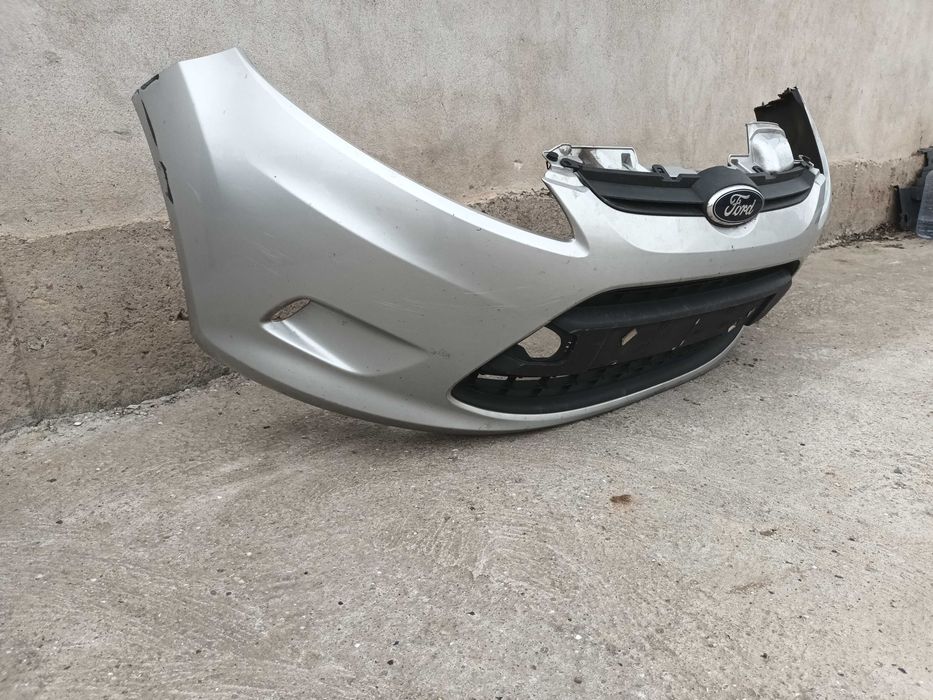 предна броня за форд фиеста 6 08-13 с маска и решетки FORD FIESTA VI