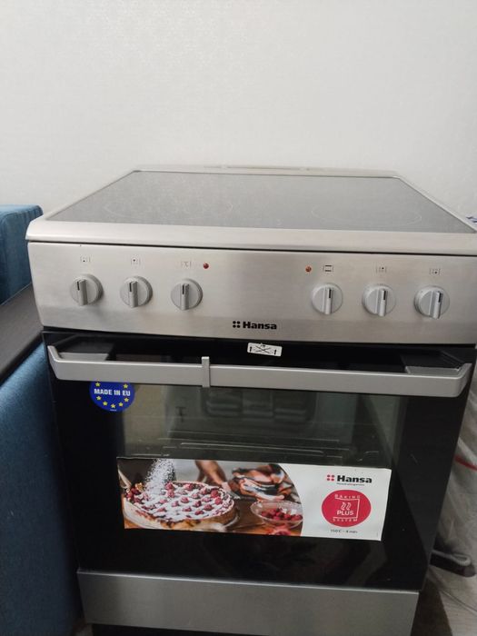 Индукционная плита Hansa, 4 конфорки