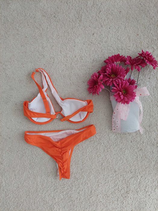 Дамски бански от 2 части