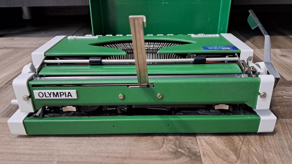 Mașină de scris Olympia