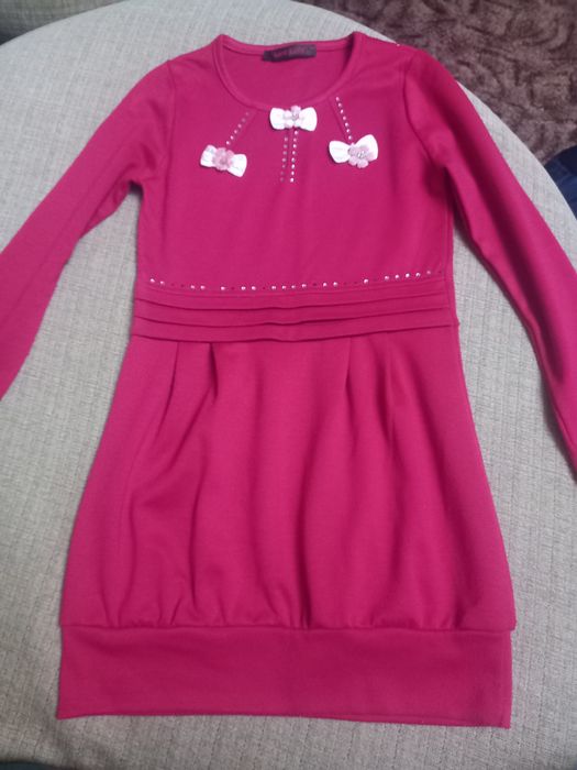 Красива рокля бордо до 122 см