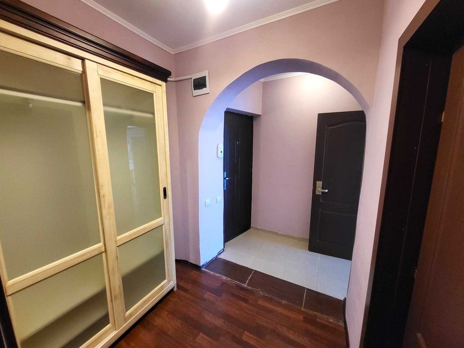 Apartament 2 cam living+bucatarie open space, 1 balcon, 1 baie, dressing, loc parcare, OMW Bucium 68mp