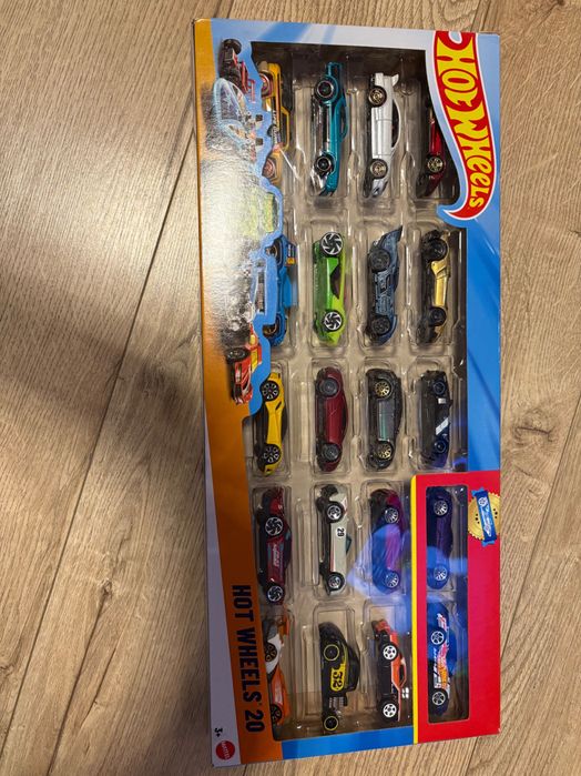Set 20 mașinuțe Hotwheels
