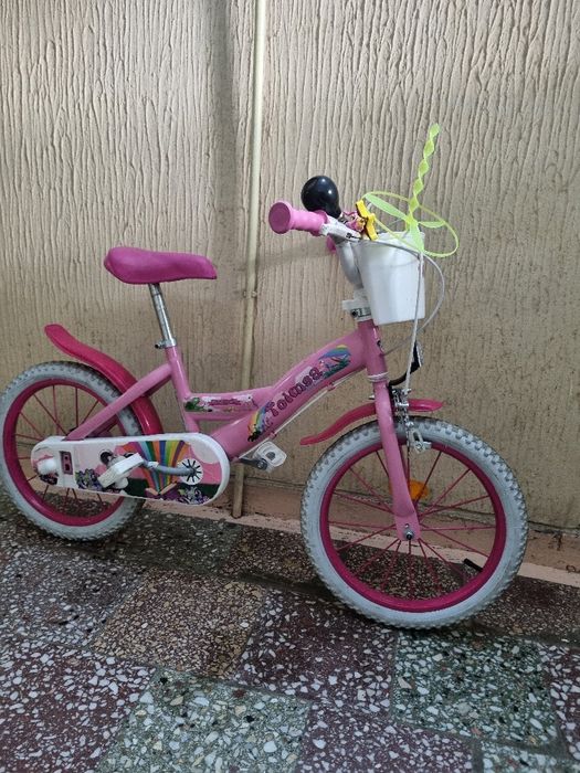 Bicicleta de fetita 4-7 ani.