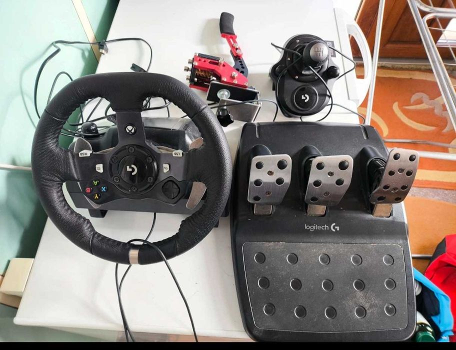 Volan Logitech G920 + Pedale + Schimbător + Frână de mână USB – Set complet Sim Racing