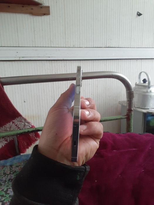 Iphone 12 pro max sotiladi