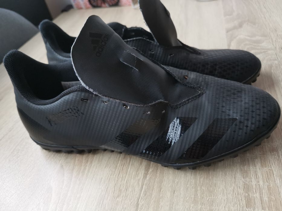 Adidas Predator 42/5