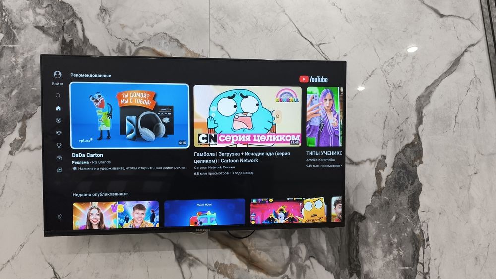 Продам телевизор Самсунг андроид