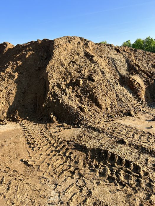 PAMANT NISIPOS pentru gazon