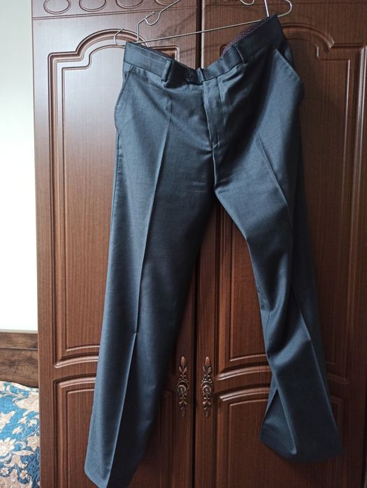 Мужские брючные костюмы