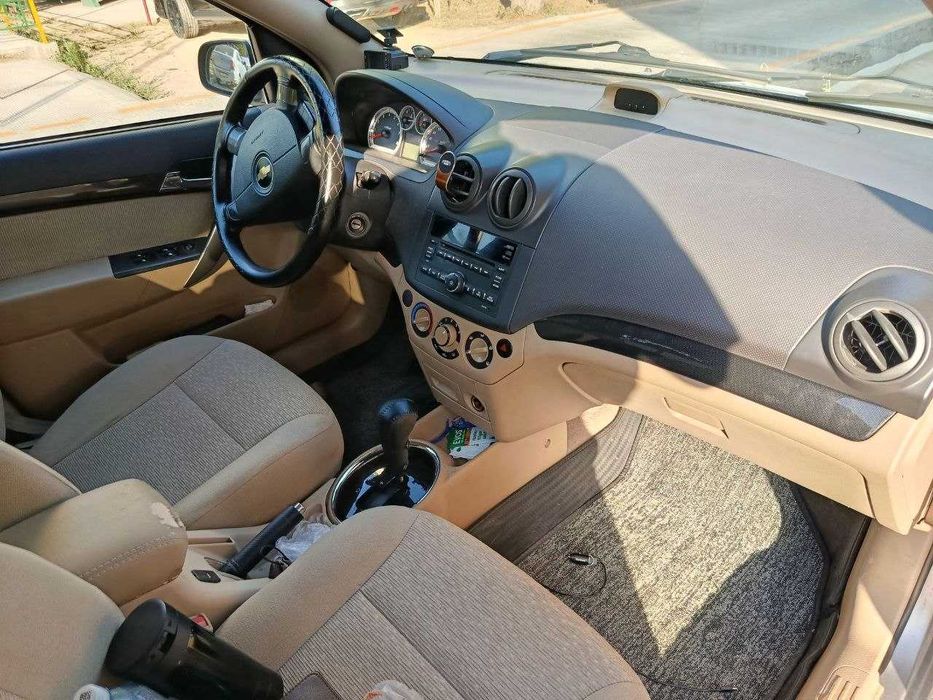 Продаю свою машину Нексия -3, цвет серый автомат каробка