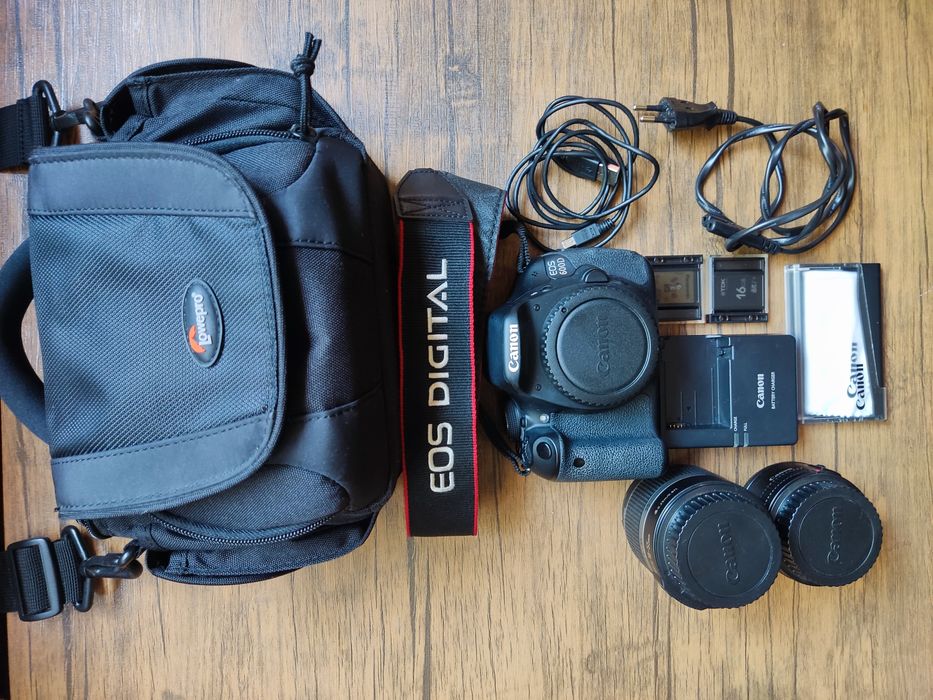 Canon EOS 600D digital camera + екстри