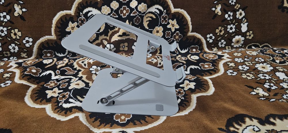 Продам подставку под ноут