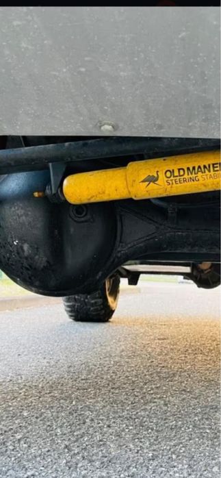 Nissan Patrol y61 modificat