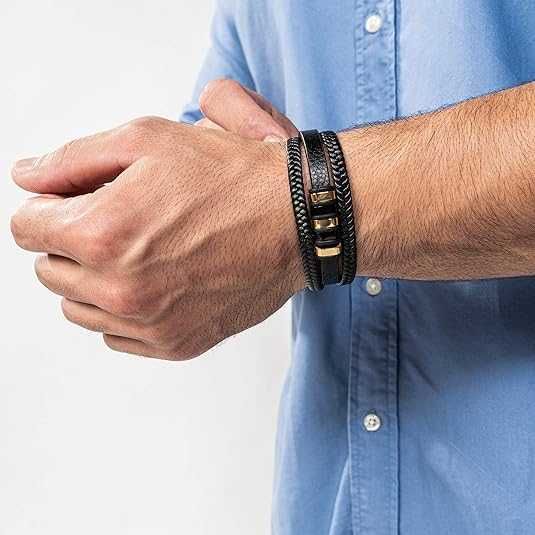 Позлатена Черна Гривна от естествена кожа