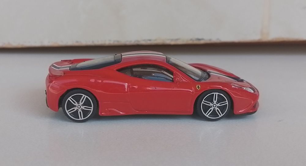 Ferrari 458 Speciale, мащаб 1/43