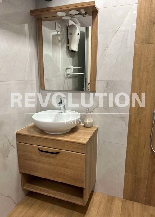 Дава се под наем Двустаен апартамент в Пловдив, Остромила - 65 кв.м за 434 € - Снимка #6