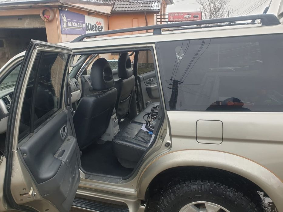 MITSUBISHI Pajero 2005 — imagine 3