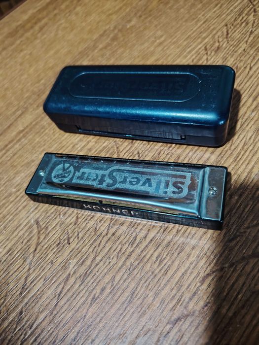 Muzicuta nemteasca Hohner