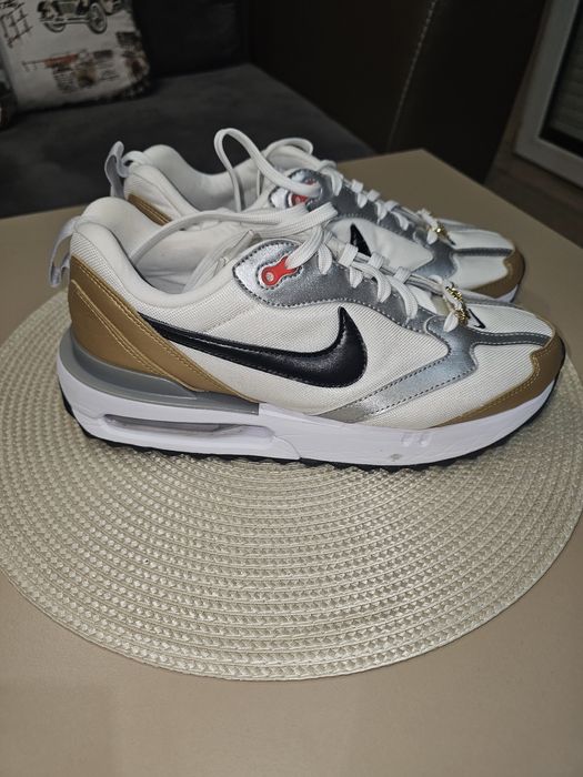 Дамски маратонки Nike