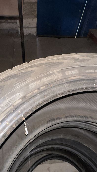 Yokohama 275/50 r21
