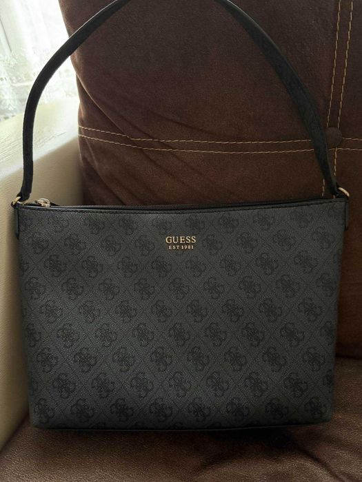 Дамска чанта Guess
