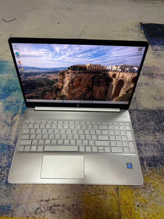 laptop hp 15-fqoxxx, pentium gold - 440 lei