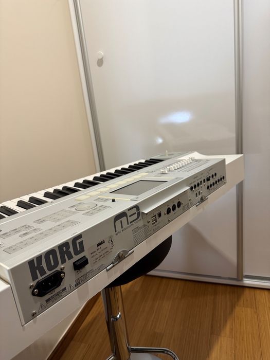 Продавам Korg M3 XPanded