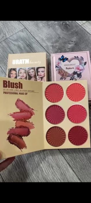 Косметика 4в1 отличного качества