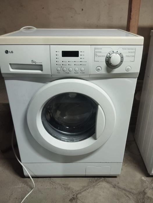 Продам стиральную машинку  LG