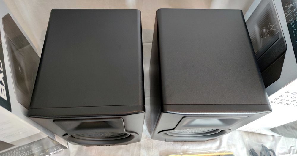 M-Audio BX8 D3 студийни монитори