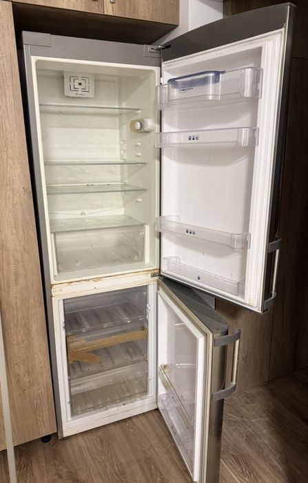 Urgent - vand -Combina frogorifica