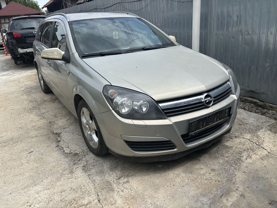 Dezmembrez  opel astra h 1.7 cdti an 2007