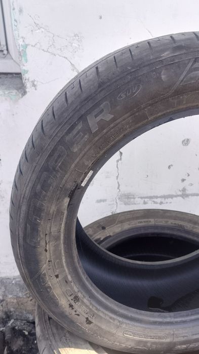 Продам комплект шин 235/55/R18