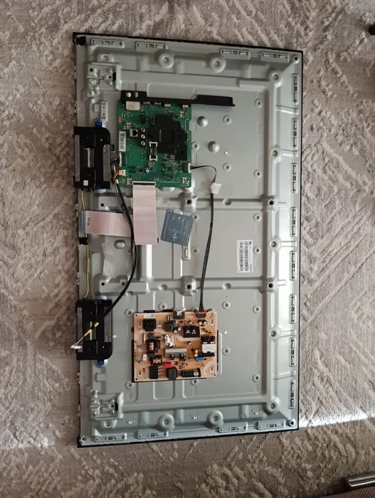 Samsung ue43tu8000u разбита матрица