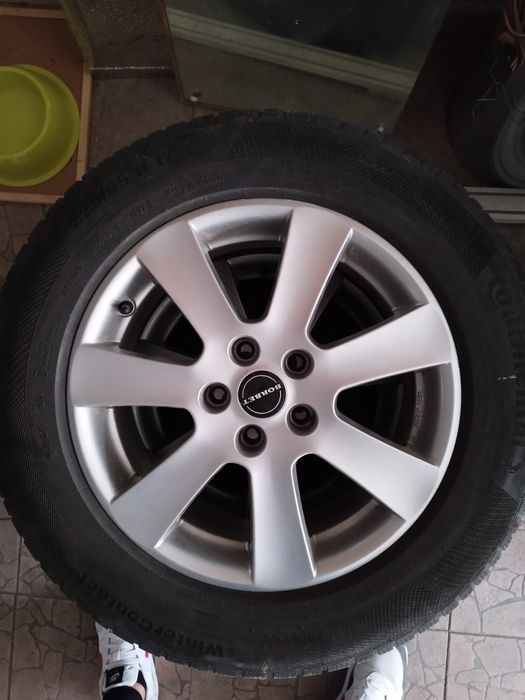 Джанти ,,BORBET" 17 цола 5×114,3 и гуми,, VREDESTEIN" 225 65 17