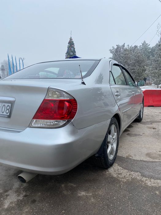 Срочно продаю Toyota Camry 35!
