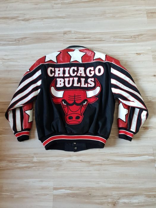 Оригинално мъжко яке на Chicago Bulls NBA Disigned by Jeff Hamilton